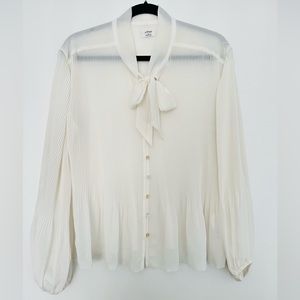 Aritzia Wilfred Cream Neck-Tie Blouse in Size Medium